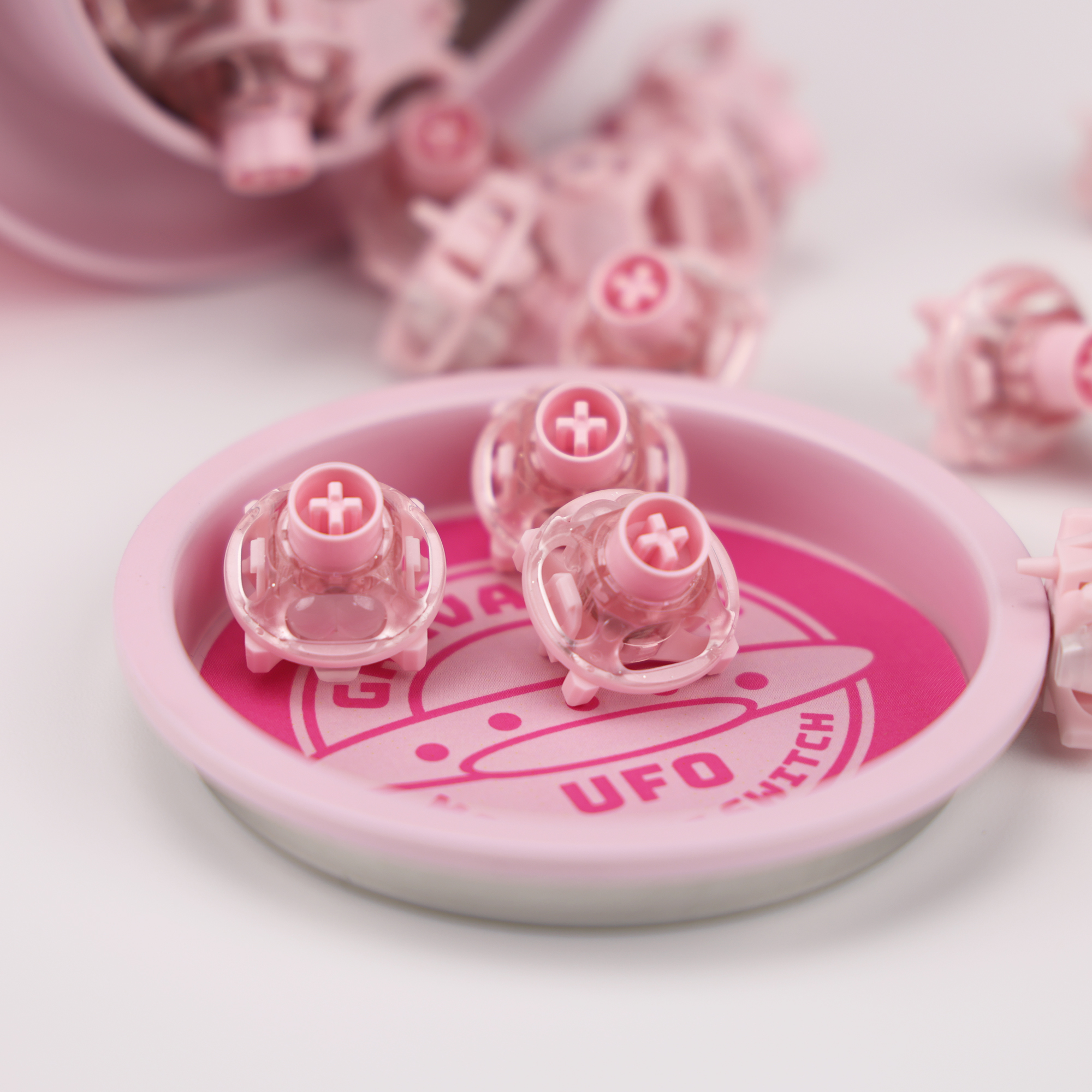 UFO Peach Pink Magnetic Switch - Gaming Keyboard Thocky avaliação e preço
